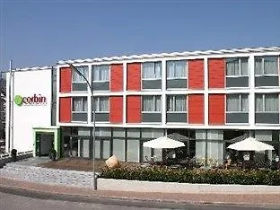 ACHAT Hotel Corbin München Airport Freising 3*,